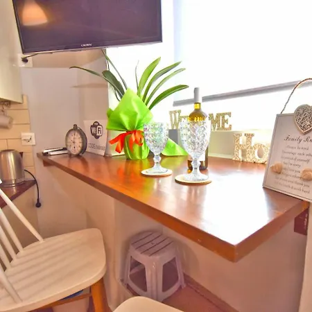 Mouragia Seaside Ground Floor Apartment