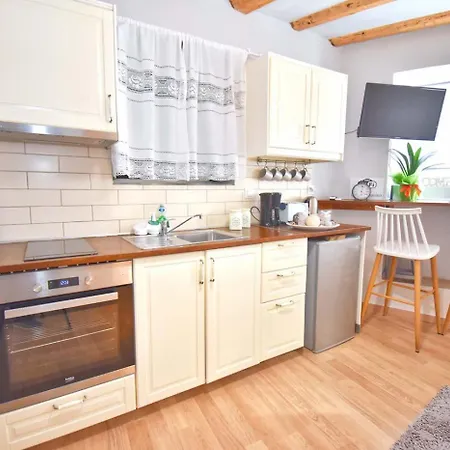 Mouragia Seaside Ground Floor * Corfu (city)