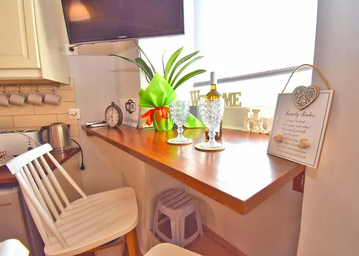 Mouragia Seaside Ground Floor Apartment